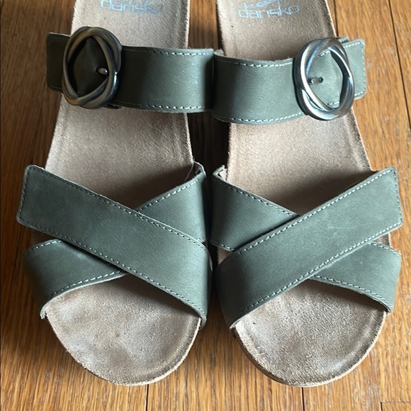 Dansko Green Leather Sandals - Picture 5 of 6